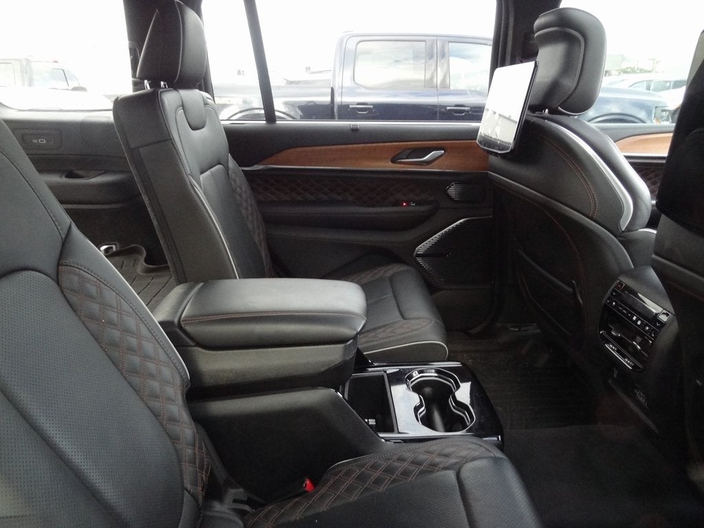 2023 Jeep Grand Cherokee L Summit