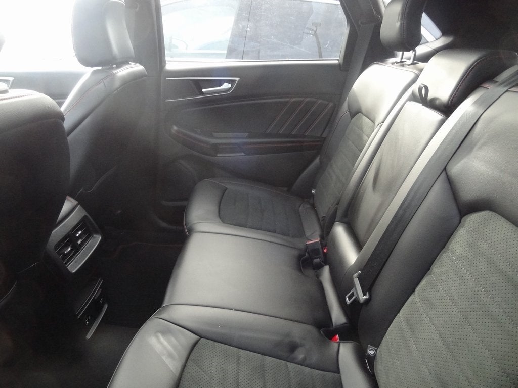 2022 Ford Edge ST Line