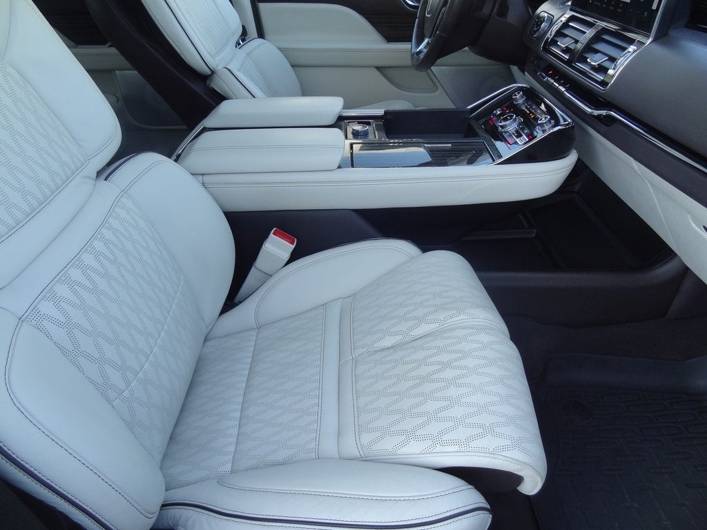 2023 Lincoln Navigator L L Black Label