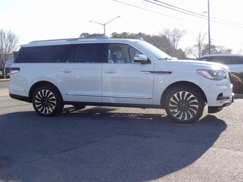2023 Lincoln Navigator L L Black Label