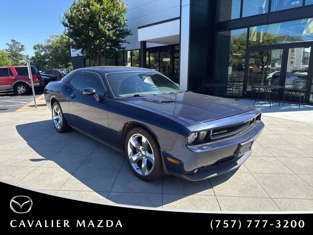 2013 Dodge Challenger R/T's photo