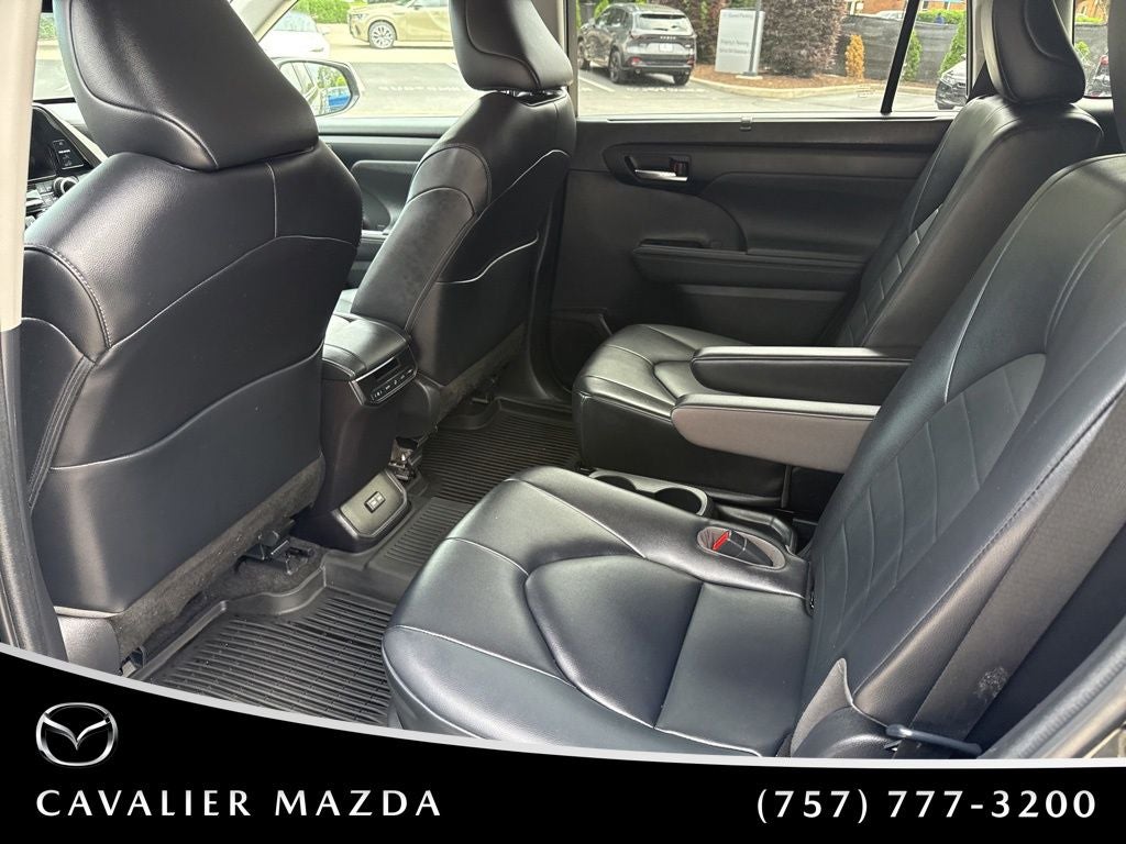 2023 Toyota Highlander Hybrid XLE