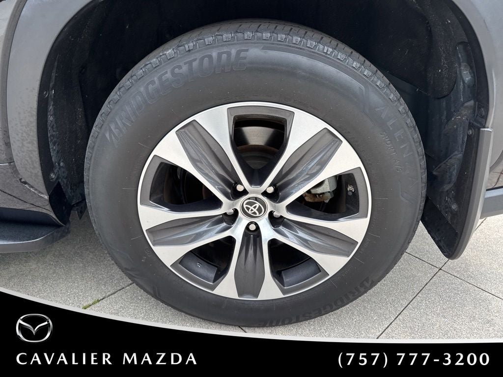 2023 Toyota Highlander Hybrid XLE