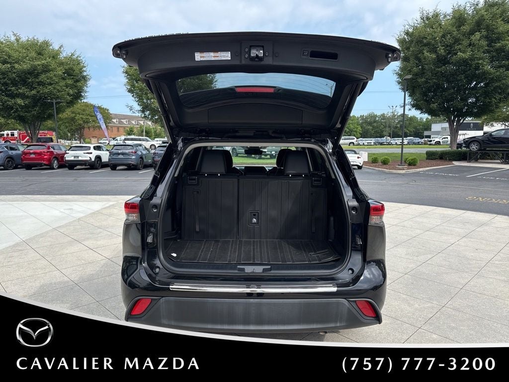 2023 Toyota Highlander Hybrid XLE