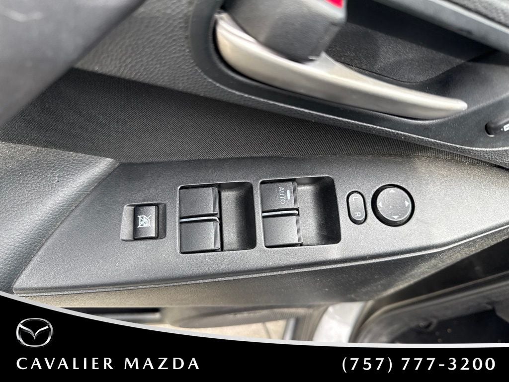 2013 Mazda Mazda3 i Touring
