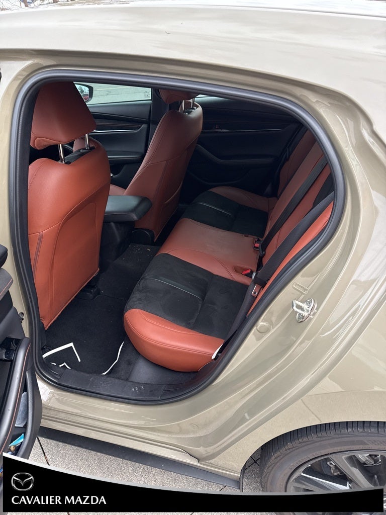 2024 Mazda Mazda3 2.5 Carbon Turbo