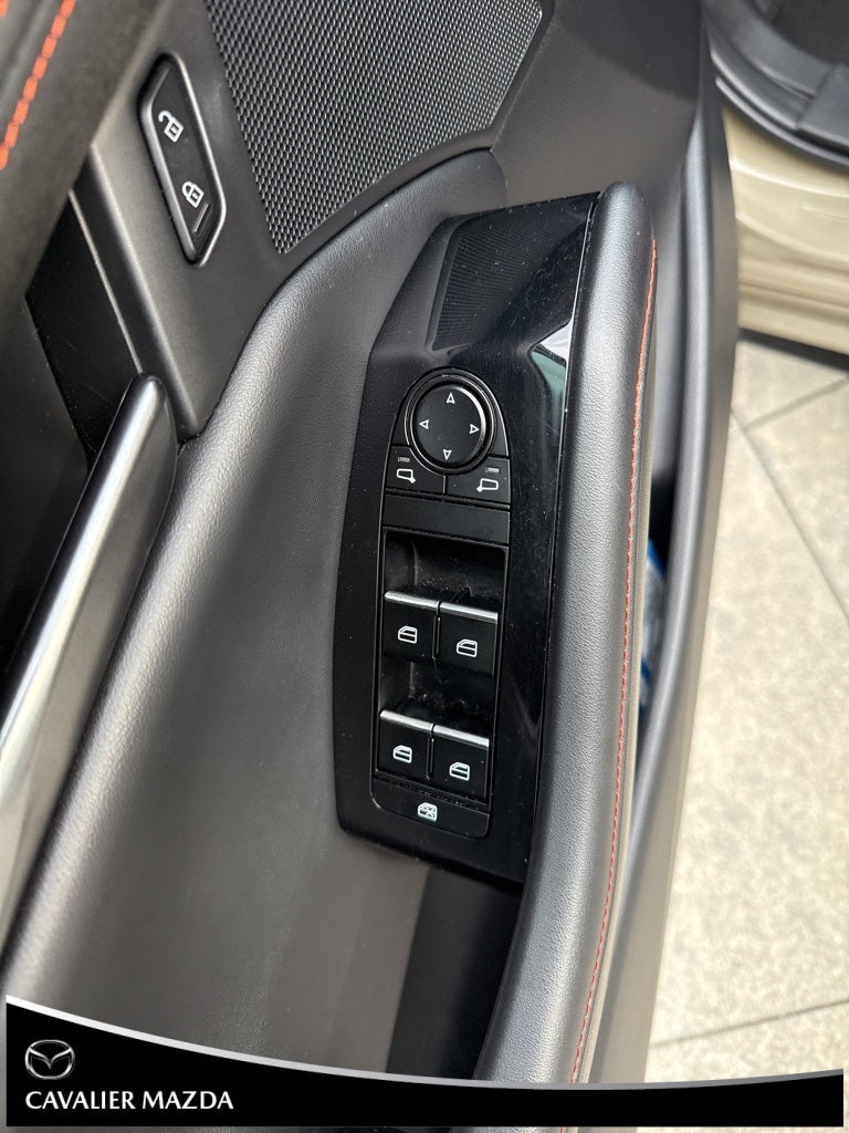 2024 Mazda Mazda3 2.5 Carbon Turbo