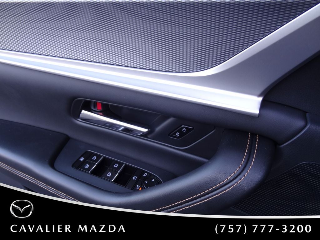 2026 Mazda CX-90 Premium Package - Photo 17