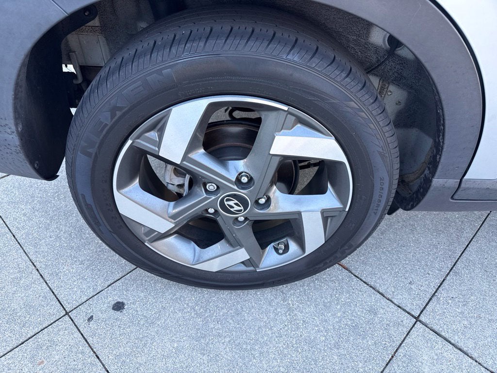 2022 Hyundai Venue SEL