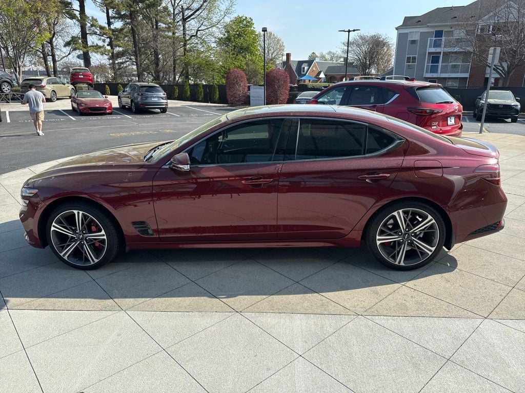 2024 Genesis G70 2.5T