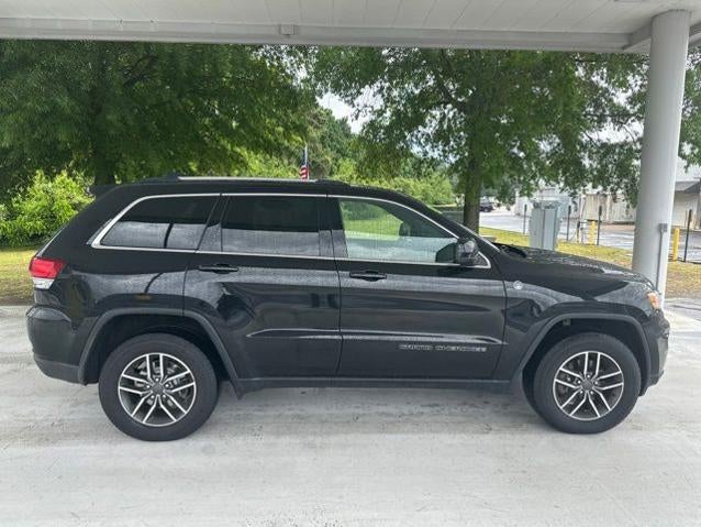 2020 Jeep Grand Cherokee Laredo