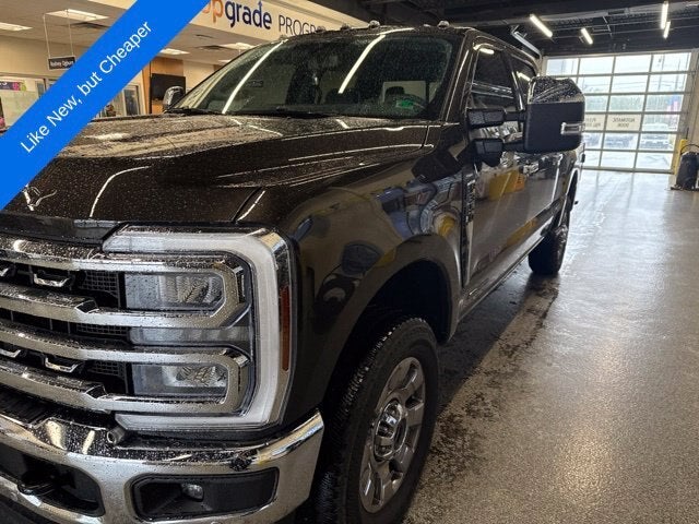 2025 Ford F-350SD Lariat