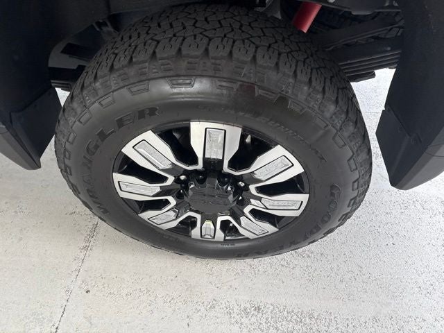 2025 GMC Sierra 2500HD Denali