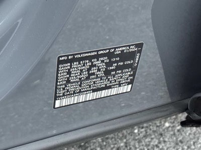 2024 Volkswagen Atlas Cross Sport 2.0T SE w/ Technology