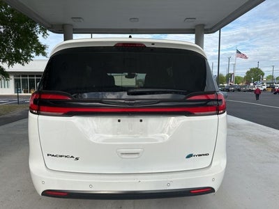 2024 Chrysler Pacifica Hybrid Select Appearance