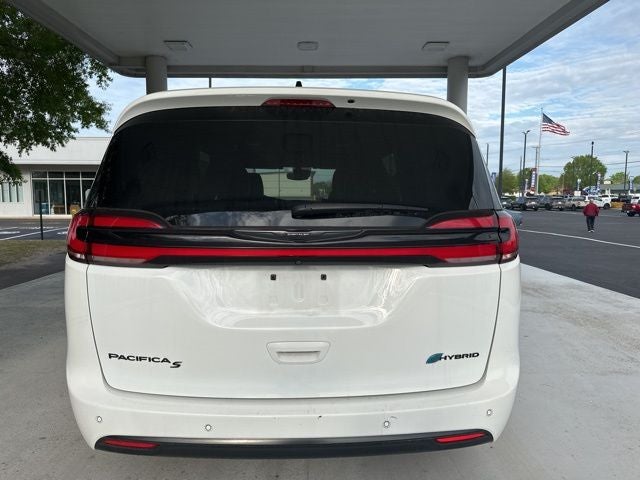 2024 Chrysler Pacifica Hybrid Select Appearance