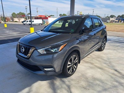 2019 Nissan Kicks SR