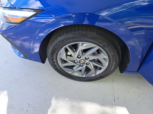 2025 Hyundai Elantra HEV Blue