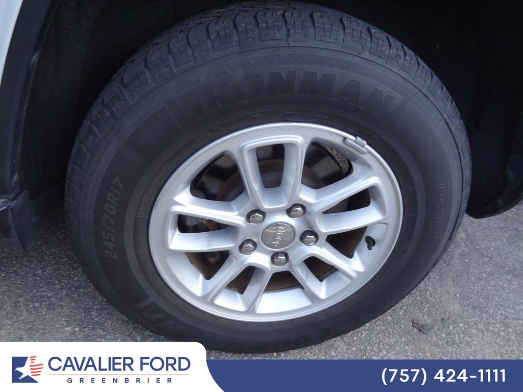 2019 Jeep Grand Cherokee Laredo E