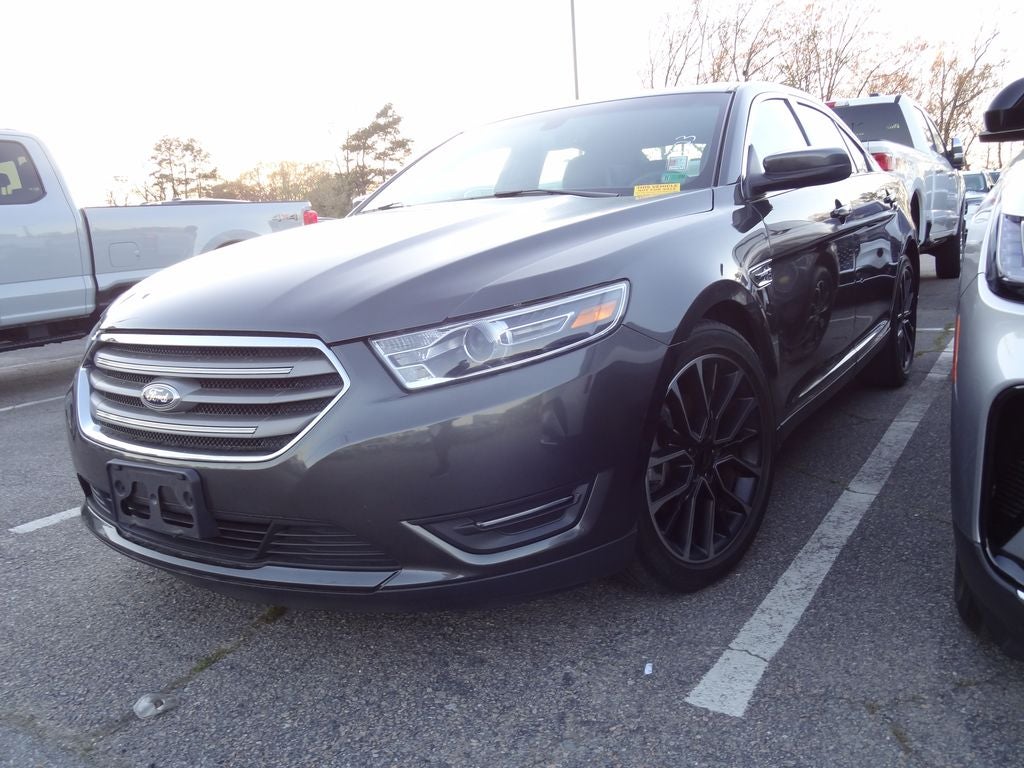 2018 Ford Taurus SEL