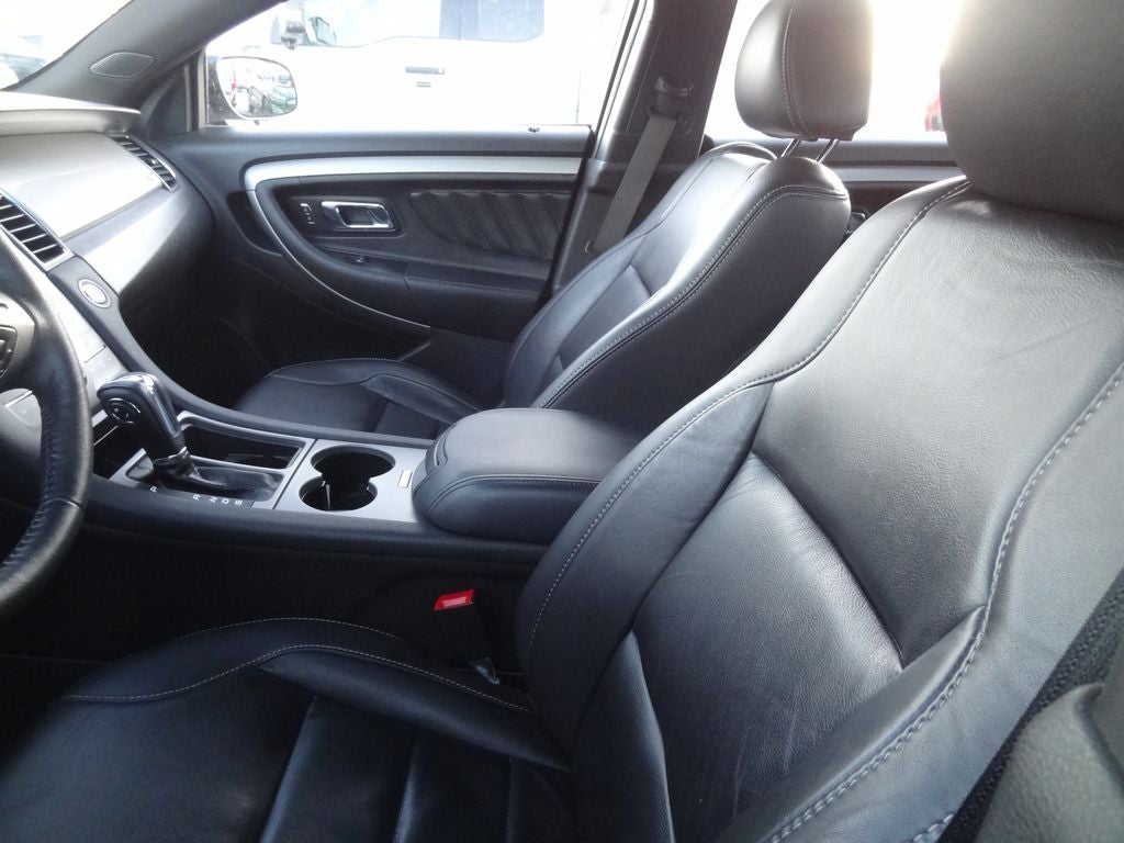 2018 Ford Taurus SEL