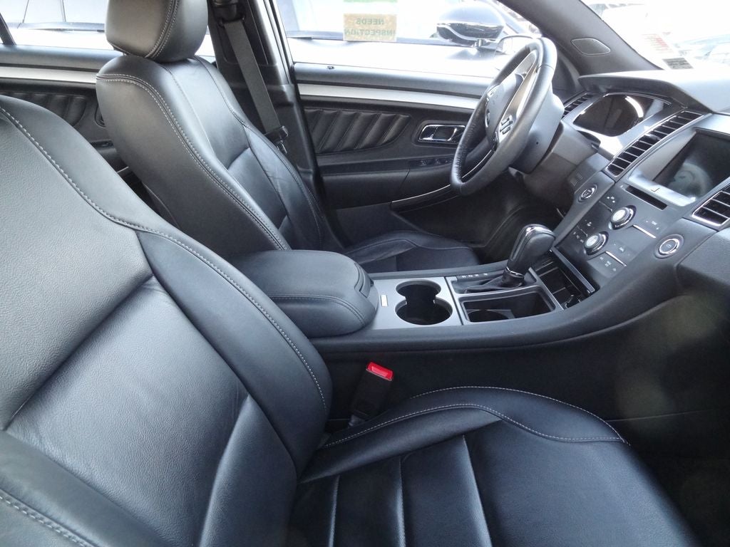 2018 Ford Taurus SEL