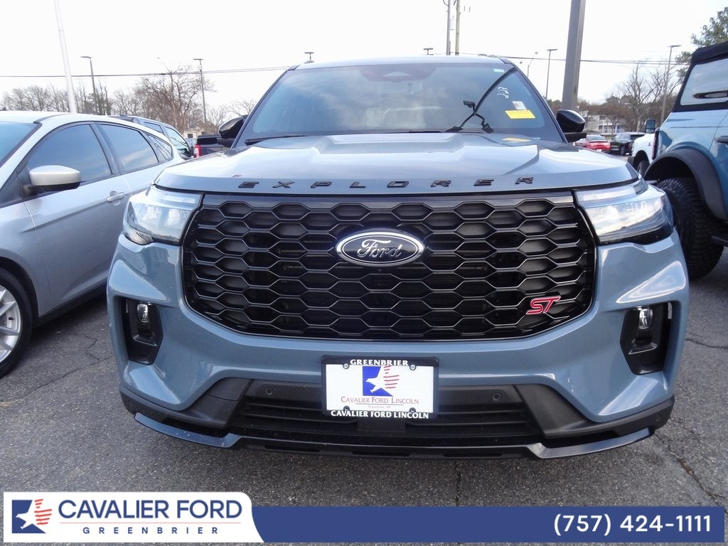 2025 Ford Explorer ST