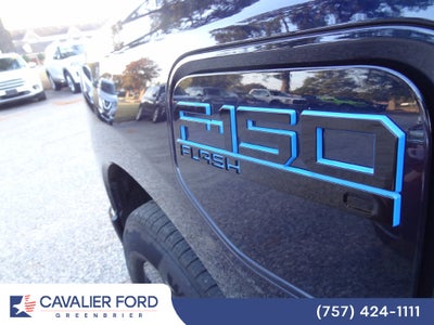 2025 Ford F-150 Lightning Flash