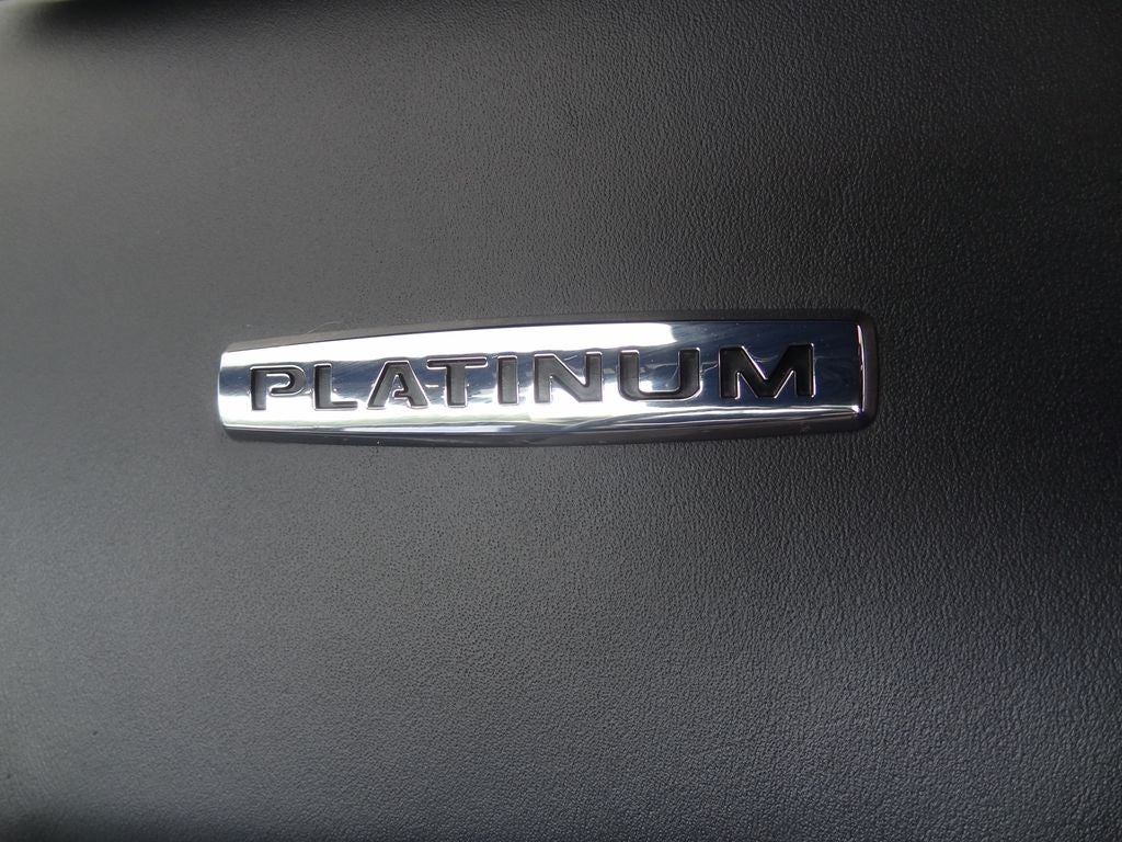 2022 Ford F-350SD Platinum DRW