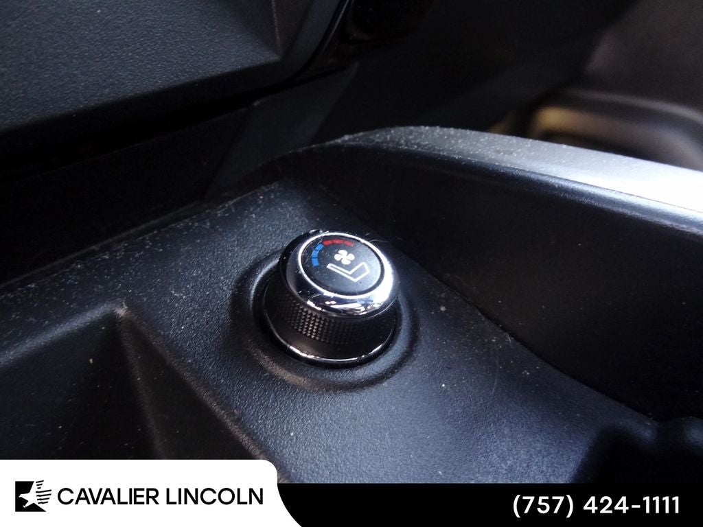 2023 Nissan Titan Platinum Reserve