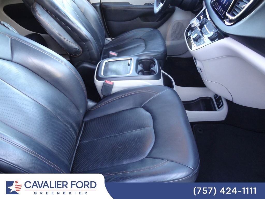 2017 Chrysler Pacifica Touring L Plus