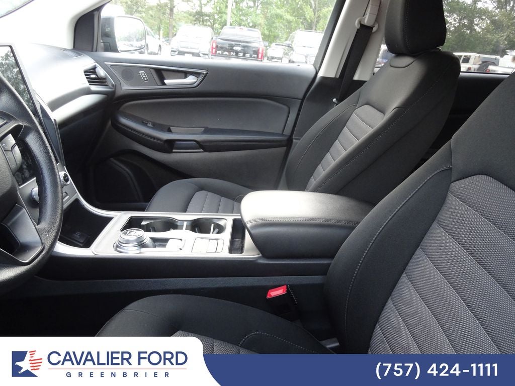 2023 Ford Edge SE