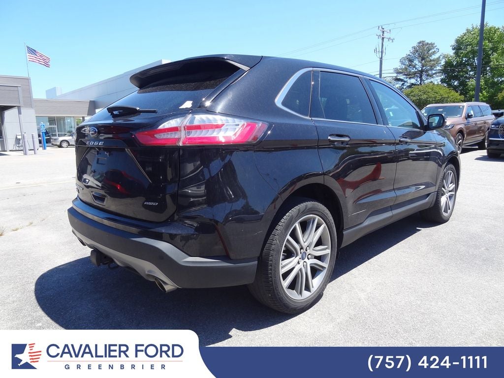 2022 Ford Edge Titanium
