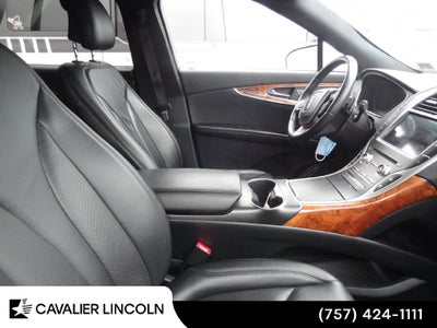 2019 Lincoln Nautilus Select