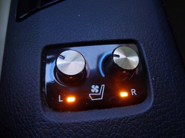 2018 Toyota Avalon Hybrid Limited