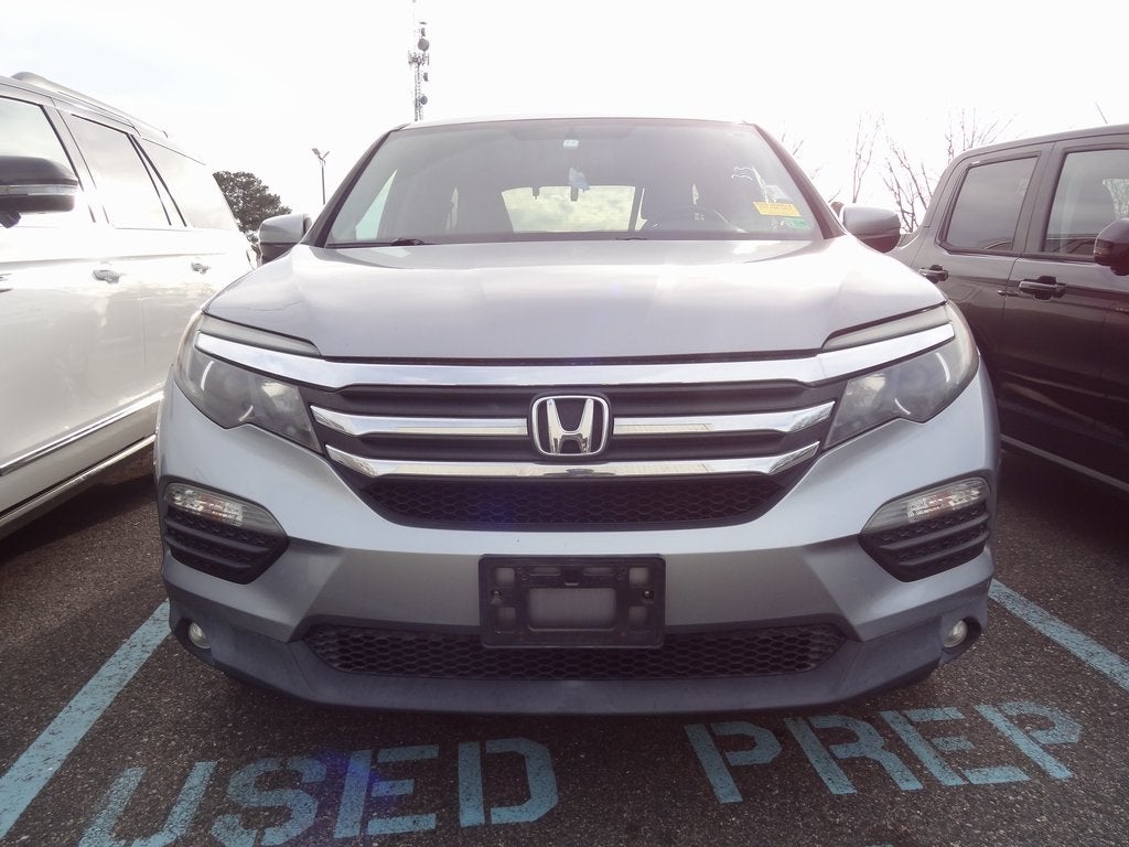 2017 Honda Pilot EX-L w/Rear Entertainment System