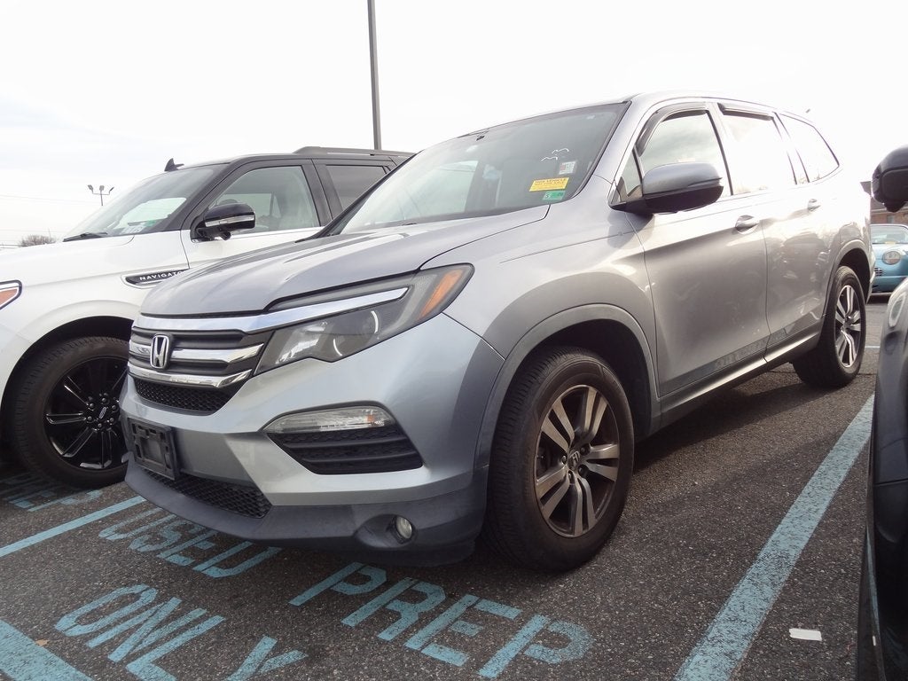 2017 Honda Pilot EX-L w/Rear Entertainment System
