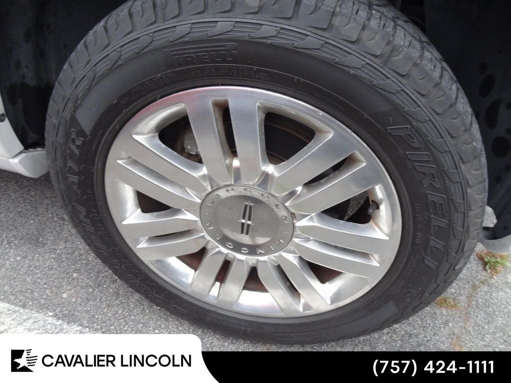 2012 Lincoln Navigator L Base