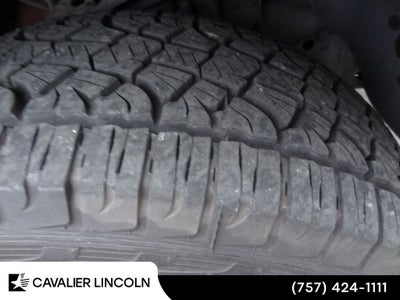 2012 Lincoln Navigator L Base