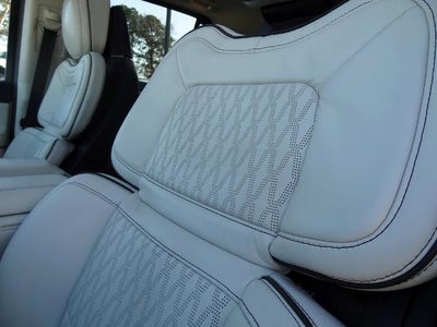 2023 Lincoln Navigator L Black Label