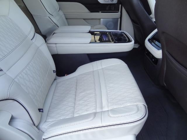2023 Lincoln Navigator L Black Label