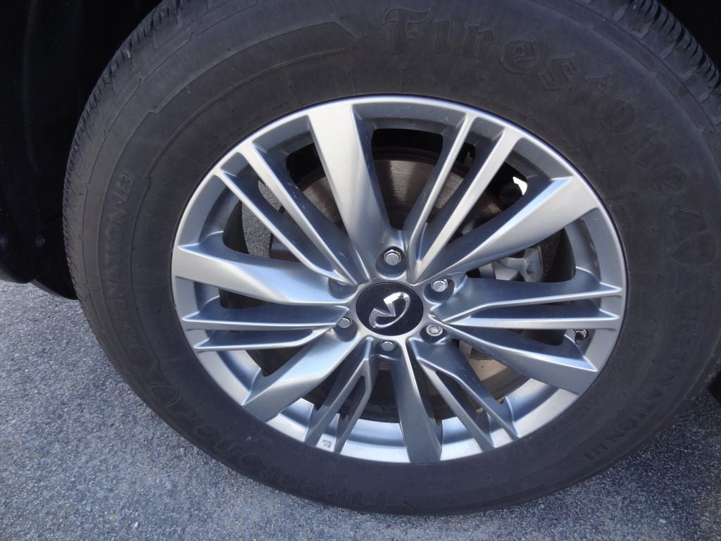 2022 INFINITI QX80 LUXE Luxe