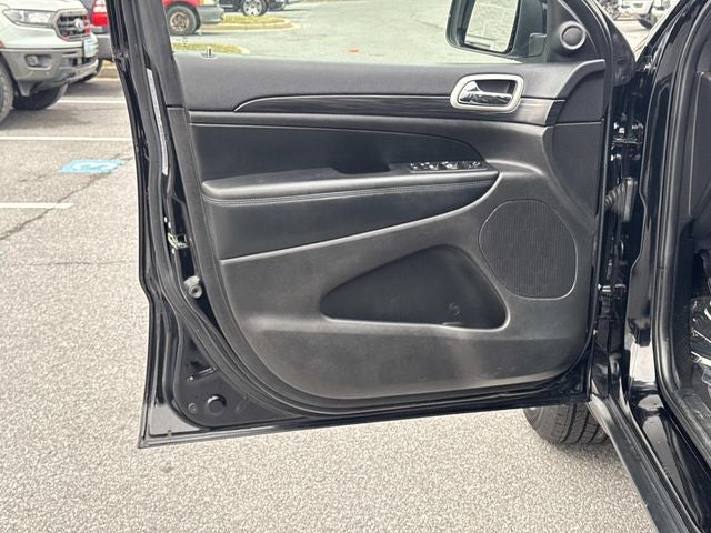 2020 Jeep Grand Cherokee Base