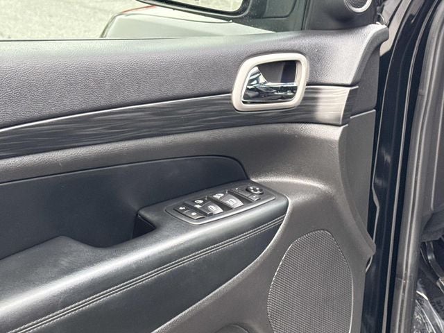 2020 Jeep Grand Cherokee Base