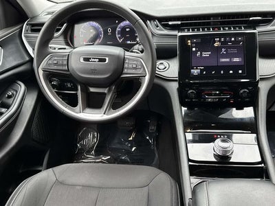 2023 Jeep Grand Cherokee L Laredo