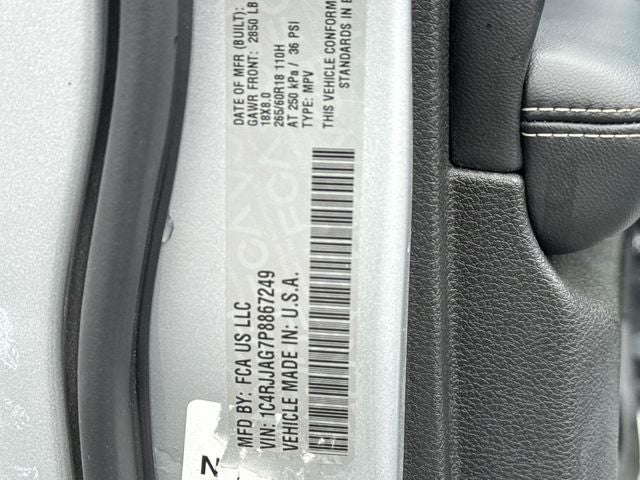2023 Jeep Grand Cherokee L Laredo