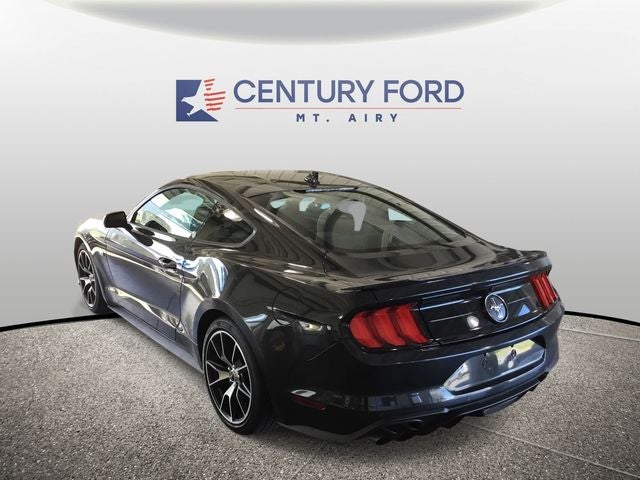 2022 Ford Mustang EcoBoost