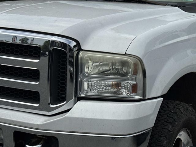 2005 Ford F-350SD Lariat DRW