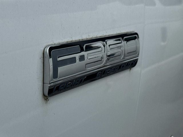 2005 Ford F-350SD Lariat DRW
