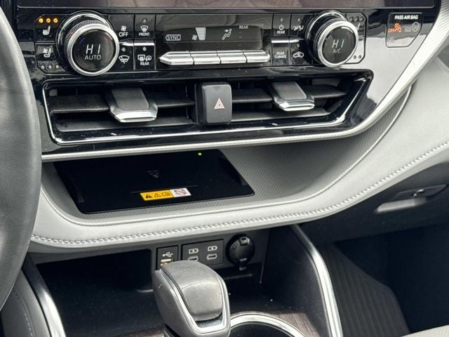 2024 Toyota Highlander Platinum